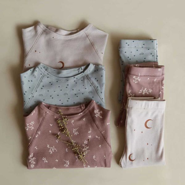 pajamas kids pajamas children sleepwear long sleeve casual solid long johhs set baby boys girls clothes cotton nightwear kids clothing t2210, Blue;red
pajamas kids pajamas children sleepwear long sleeve casual solid long johhs set baby boys girls clothes cotton nightwear kids clothing t2210, Blue;red