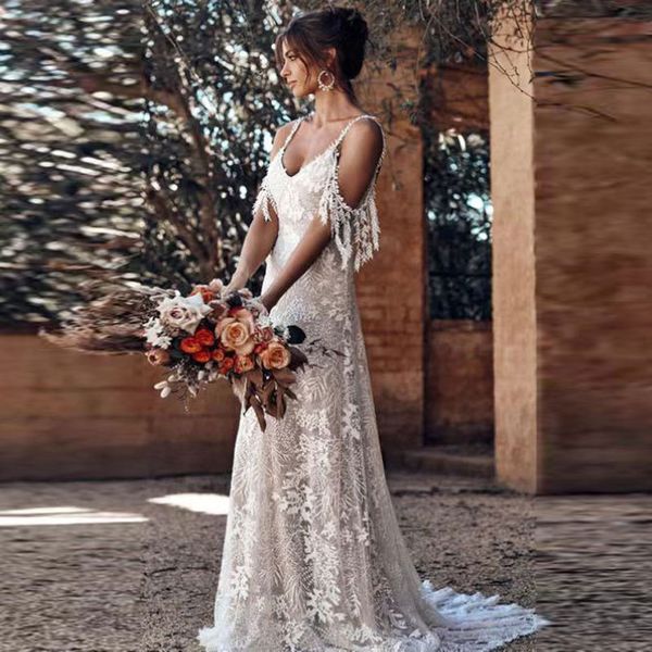 bohemian lace wedding dress a-line backless spaghetti straps long country bridal gowns appliques ivory and champagne lining court train robe, White
bohemian lace wedding dress a-line backless spaghetti straps long country bridal gowns appliques ivory and champagne lining court train robe, White