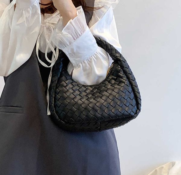bottess bags venetas fashion fashionable casual small for women 2022 summer straw woven shoulder armpit have logo
bottess bags venetas fashion fashionable casual small for women 2022 summer straw woven shoulder armpit have logo