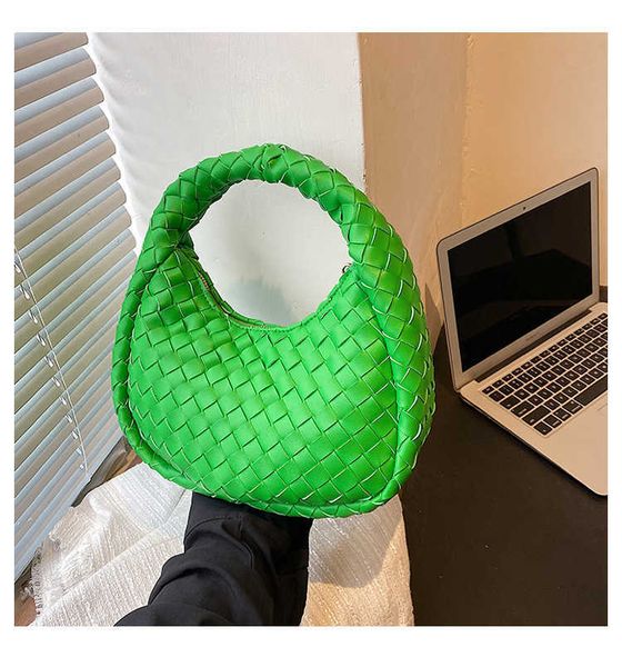 bottess bags venetas fashion 2022 new mini woven croissant niche design dumpling casual and versatile fashionable hand underarm have logo
bottess bags venetas fashion 2022 new mini woven croissant niche design dumpling casual and versatile fashionable hand underarm have logo