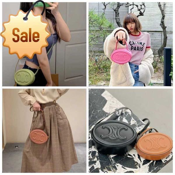 designer bags triumphal arch moon cake lisa same pig nose hand round portable leather one shoulder messenger bag factory direct sale
designer bags triumphal arch moon cake lisa same pig nose hand round portable leather one shoulder messenger bag factory direct sale