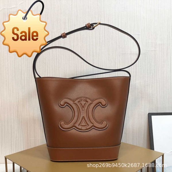 designer bags triumphal arch bag women 2022 new embossed bucket large capacity single shoulder cross body leather commuter factory direct sa
designer bags triumphal arch bag women 2022 new embossed bucket large capacity single shoulder cross body leather commuter factory direct sa