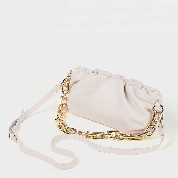handbag designer bottess women's venetas 2022 leather thi chain cloud pleated cowhide wallet fashionable shoulder underarm have logo
handbag designer bottess women's venetas 2022 leather thi chain cloud pleated cowhide wallet fashionable shoulder underarm have logo