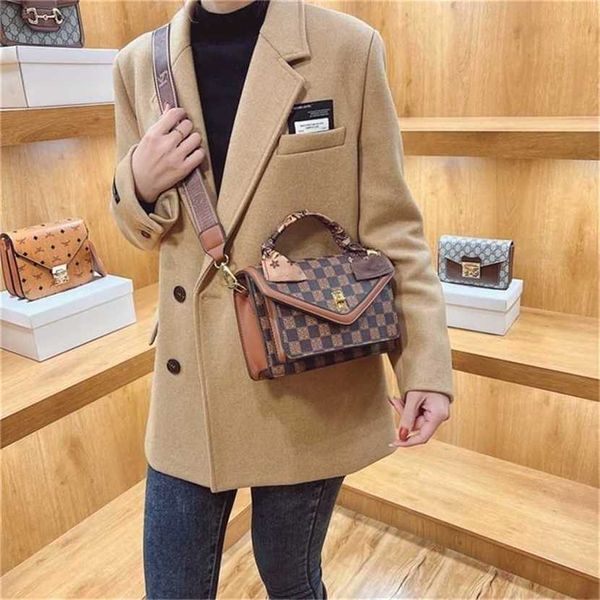 60% off 2023 designer bag autumn and winter checkered printed small square korean version personalized commuter women's handbag
60% off 2023 designer bag autumn and winter checkered printed small square korean version personalized commuter women's handbag