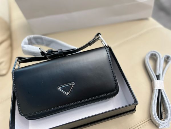 fashion underarm bag woman shoulder bags designer plain handbag leather material designers the tote bag simple handbags
fashion underarm bag woman shoulder bags designer plain handbag leather material designers the tote bag simple handbags
