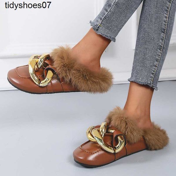 fashionable women's shoes leather and fur integrated chain baotou fur half slippers women wear round toe flat sole large, Black
fashionable women's shoes leather and fur integrated chain baotou fur half slippers women wear round toe flat sole large, Black
