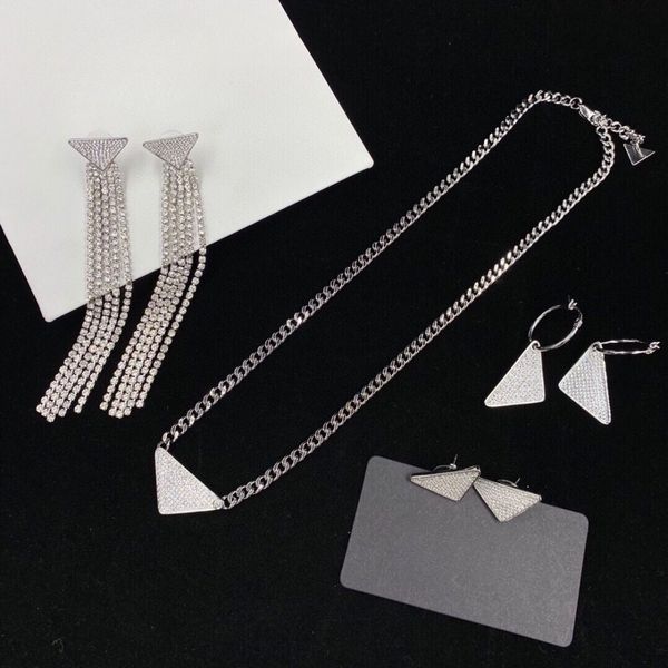 luxury necklace jewelry silver triangular pendant womens mens stainless steel clavicle chain necklaces hip hop punk designer halloween gift
luxury necklace jewelry silver triangular pendant womens mens stainless steel clavicle chain necklaces hip hop punk designer halloween gift