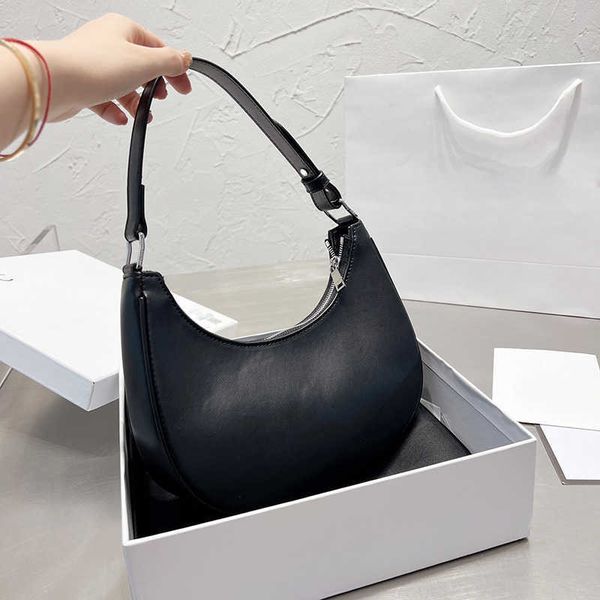 totes classic designer bags women fashion autumn winter versatile underarm bag tote bag white letters leather handbag messenger crossbody ba
totes classic designer bags women fashion autumn winter versatile underarm bag tote bag white letters leather handbag messenger crossbody ba