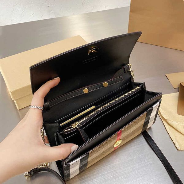 classic chain bag ladies striped flip messenger bags quality coin card wallet practical and durable light purse
classic chain bag ladies striped flip messenger bags quality coin card wallet practical and durable light purse