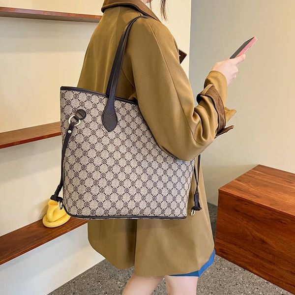 purses women's bag autumn and winter versatile high capacity pu one shoulder temperament tote flower
purses women's bag autumn and winter versatile high capacity pu one shoulder temperament tote flower