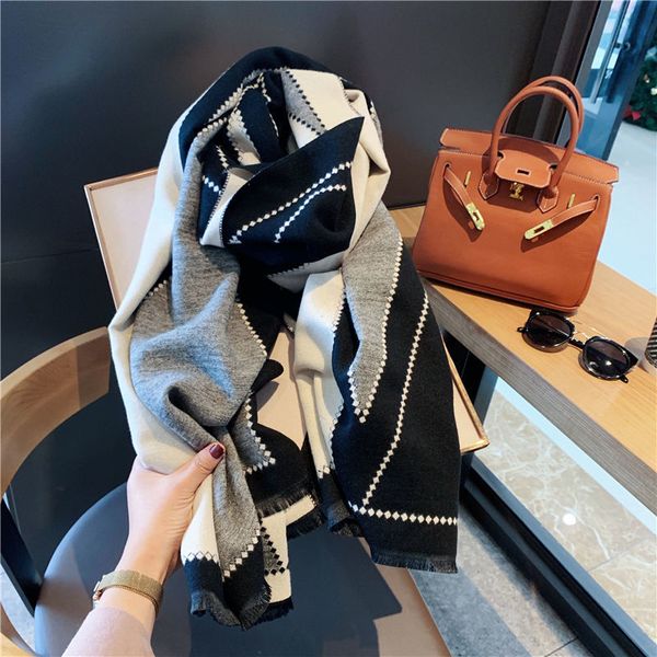 scarfs designer classic version cashmere scarf for women double-sided autumn and winter versatile thick warm extended air-conditioning large, Blue;gray
scarfs designer classic version cashmere scarf for women double-sided autumn and winter versatile thick warm extended air-conditioning large, Blue;gray