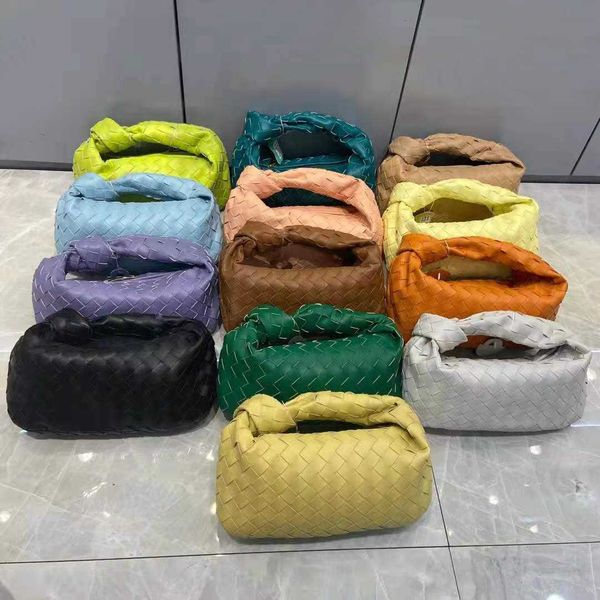 2022 braided small handbag satchel for women luxury designer leather shoulder female knot clutch bag
2022 braided small handbag satchel for women luxury designer leather shoulder female knot clutch bag