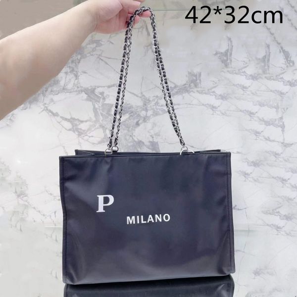 large nylon totes handbags designer bags luxury handbag shoulder tote bag chains woman travel shopping purse fashion triangle letter 5a qual
large nylon totes handbags designer bags luxury handbag shoulder tote bag chains woman travel shopping purse fashion triangle letter 5a qual