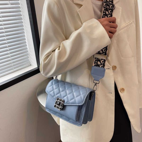 messenger bags 2022 new spring chain bag messenger women's mini soft leather turn lock single shoulder
messenger bags 2022 new spring chain bag messenger women's mini soft leather turn lock single shoulder