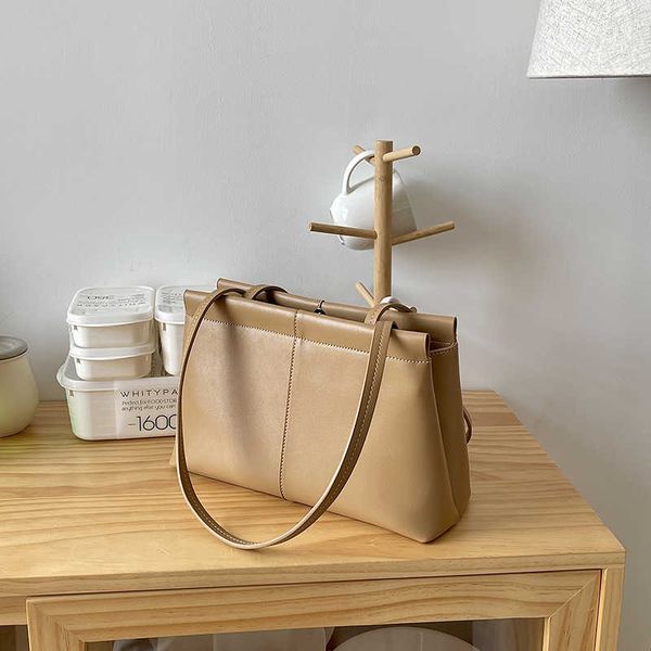 purses bag women's versatile style 2022 autumn and winter simple sling shoulder messenger soft surface large capacity tote
purses bag women's versatile style 2022 autumn and winter simple sling shoulder messenger soft surface large capacity tote