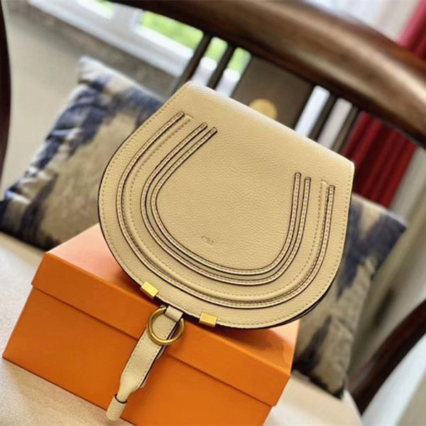 7a quality marcie crossbody tassel saddles bag luxury designer brown classic clutch flap women's mens purses famous handbag cowhide rea
7a quality marcie crossbody tassel saddles bag luxury designer brown classic clutch flap women's mens purses famous handbag cowhide rea