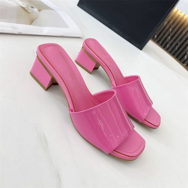 fashion sandals channel summer women high heel leather letter logo casual slipper 2-04, Black
fashion sandals channel summer women high heel leather letter logo casual slipper 2-04, Black