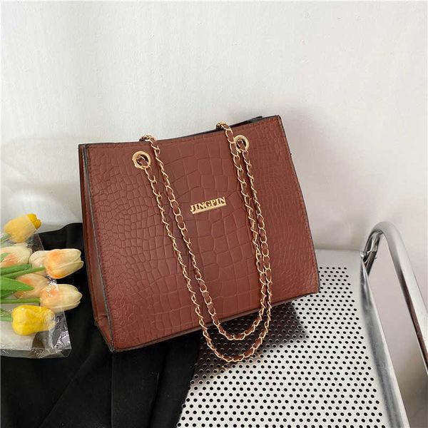 purses leisure large capacity bag women's versatile personality chain shoulder simple portable tote
purses leisure large capacity bag women's versatile personality chain shoulder simple portable tote