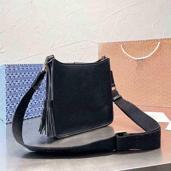 evening bags shoulder bags designer women tote bags square handbag luxury leather tassel crossbody classic hardware 220901
evening bags shoulder bags designer women tote bags square handbag luxury leather tassel crossbody classic hardware 220901