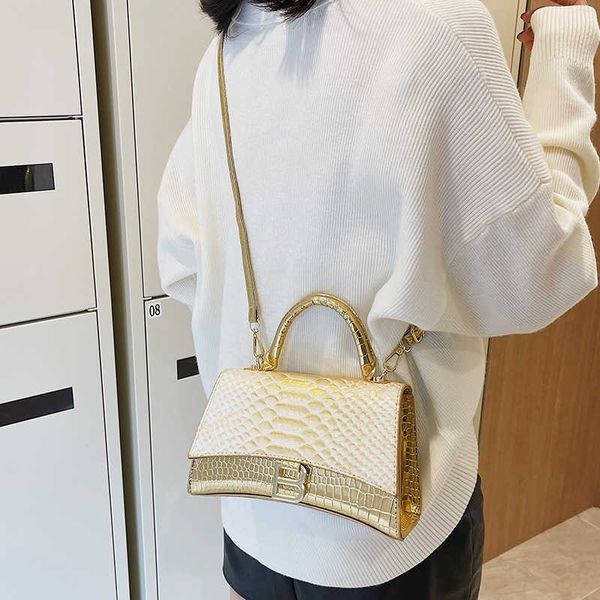 purses 2022 versatile women's bag shoulder classic crocodile pattern hip underarm crossbody hourglass
purses 2022 versatile women's bag shoulder classic crocodile pattern hip underarm crossbody hourglass