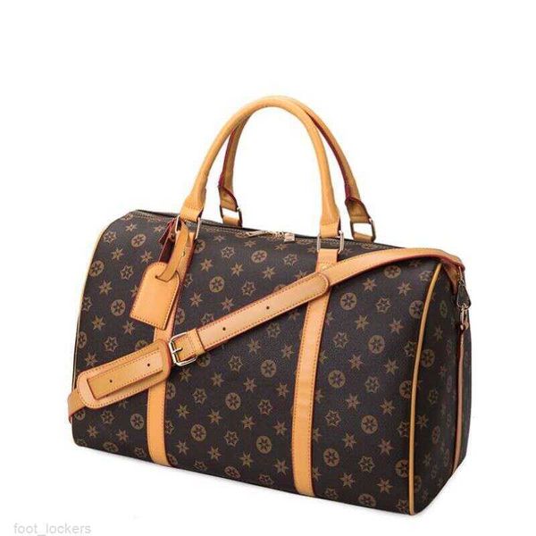 50cm leather large capacity women travel bag men shoulder duffel bags luggage bottom rivets with lock head
50cm leather large capacity women travel bag men shoulder duffel bags luggage bottom rivets with lock head