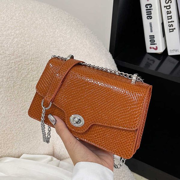 messenger bags women's autumn new cross body international station trend skin chain one shoulder small square
messenger bags women's autumn new cross body international station trend skin chain one shoulder small square