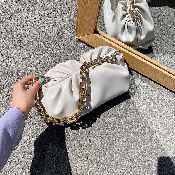 hand designerbag bottess bag women's venetas summer 2022 new fashion niche design chain one shoulder underarm hand fold cloud have logo
hand designerbag bottess bag women's venetas summer 2022 new fashion niche design chain one shoulder underarm hand fold cloud have logo