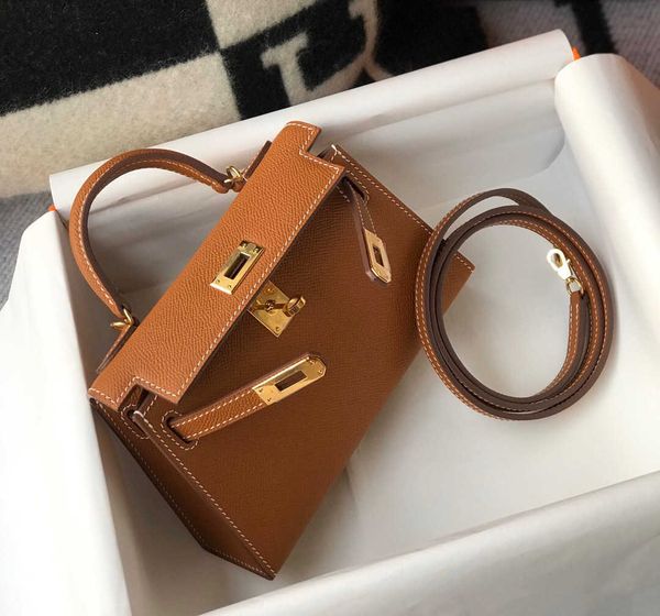 2023 fashion mini womens bags 21cm 25cm genuine leather portable cowhide second generation single shoulder messen
2023 fashion mini womens bags 21cm 25cm genuine leather portable cowhide second generation single shoulder messen