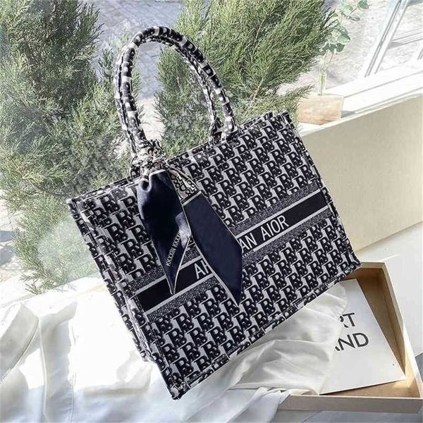 70% off 2023 designer bag explosive models handbags large versatile texture stripe portable
70% off 2023 designer bag explosive models handbags large versatile texture stripe portable