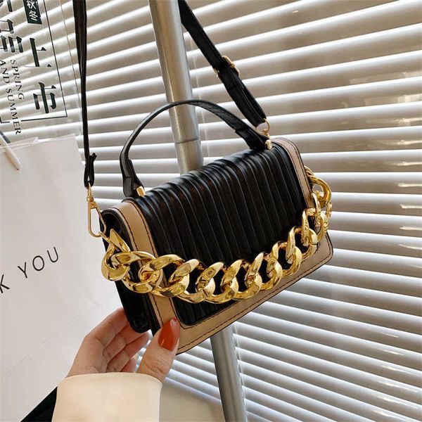 messenger bags 2022 new small temperament women's fold style chain handbag simple single shoulder messenger bag
messenger bags 2022 new small temperament women's fold style chain handbag simple single shoulder messenger bag