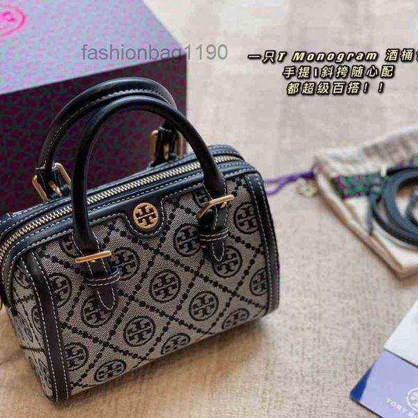 designer handbags burchs bags t0rys 2022 bag wine female barrel old flower single shoulder diagonal cross jacquard boston pillow small porta
designer handbags burchs bags t0rys 2022 bag wine female barrel old flower single shoulder diagonal cross jacquard boston pillow small porta