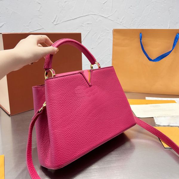 luxury designer bags shoulder bag women handbag crossbody designerbag head genuine leather quality classic style letter large capacity, Red;black
luxury designer bags shoulder bag women handbag crossbody designerbag head genuine leather quality classic style letter large capacity, Red;black