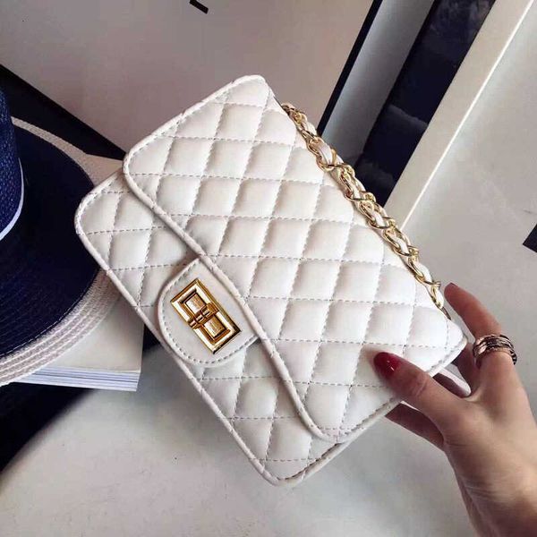 single package classic diamond pattern women plaid messenger bag big square female shoulder bags rhombus lattice large size luxury lady hand
single package classic diamond pattern women plaid messenger bag big square female shoulder bags rhombus lattice large size luxury lady hand