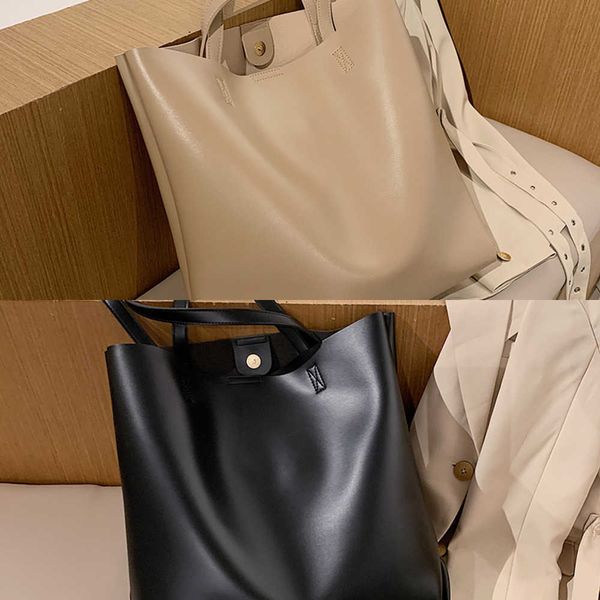 single package high capacity pu leather shoulder bags for women 2020 branded trend handbags female travel totes lady fashion trending hand b
single package high capacity pu leather shoulder bags for women 2020 branded trend handbags female travel totes lady fashion trending hand b