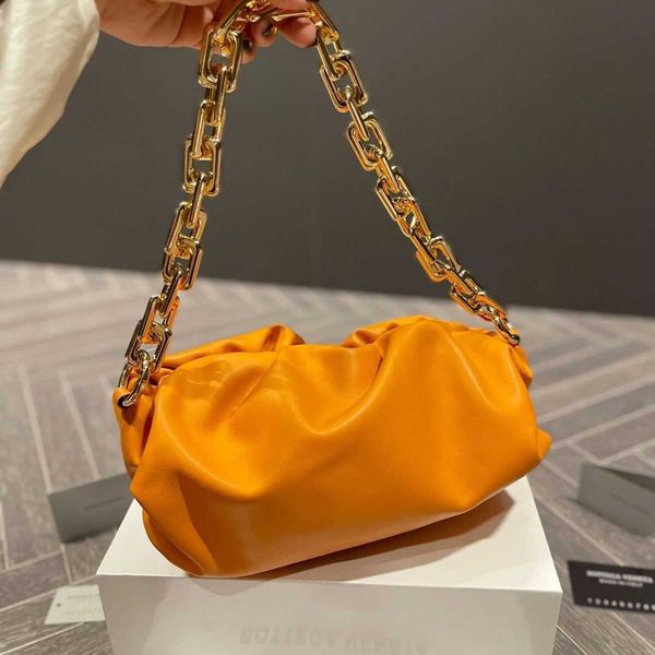 handbags designer bottess bag women's venetas b family cloud chain single shoulder armpit female minority 2022 new have a logo
handbags designer bottess bag women's venetas b family cloud chain single shoulder armpit female minority 2022 new have a logo
