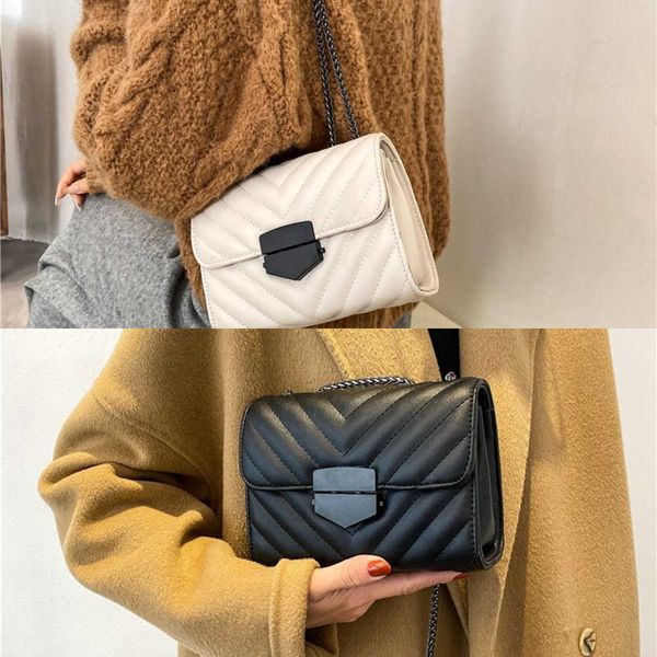 single evening bags package new solid color pu leather crossbody bags 2022 chain designer lady shoulder messenger purse bolso mujer c0302
single evening bags package new solid color pu leather crossbody bags 2022 chain designer lady shoulder messenger purse bolso mujer c0302