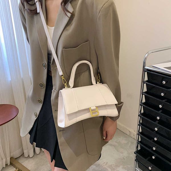 messenger bags women's blog ah hourglass bag personality trend small square temperament one shoulder bag
messenger bags women's blog ah hourglass bag personality trend small square temperament one shoulder bag