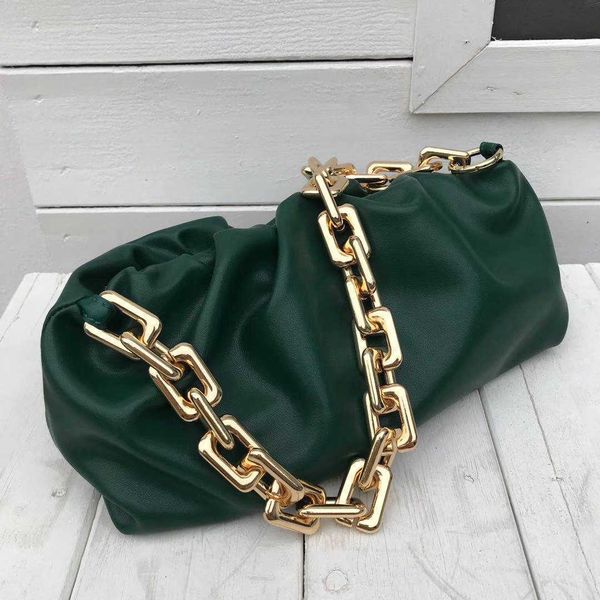 hand designerbag bottess bag women's venetas new women's dumplings 2022 summer thi chain one shoulder cloud pa wrinkled soft cow l
hand designerbag bottess bag women's venetas new women's dumplings 2022 summer thi chain one shoulder cloud pa wrinkled soft cow l