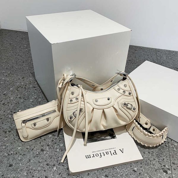 evening bags 2022 new rivet classic motorcycle women's three in one month teeth underarm pleated shoulder crossbody dumpling
evening bags 2022 new rivet classic motorcycle women's three in one month teeth underarm pleated shoulder crossbody dumpling