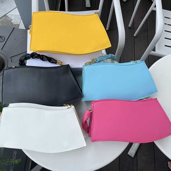 2022 fashion brand designer satchel women luxury handbag candy colors wavy ladies leisure shopping tote bag zip shoulder bags
2022 fashion brand designer satchel women luxury handbag candy colors wavy ladies leisure shopping tote bag zip shoulder bags