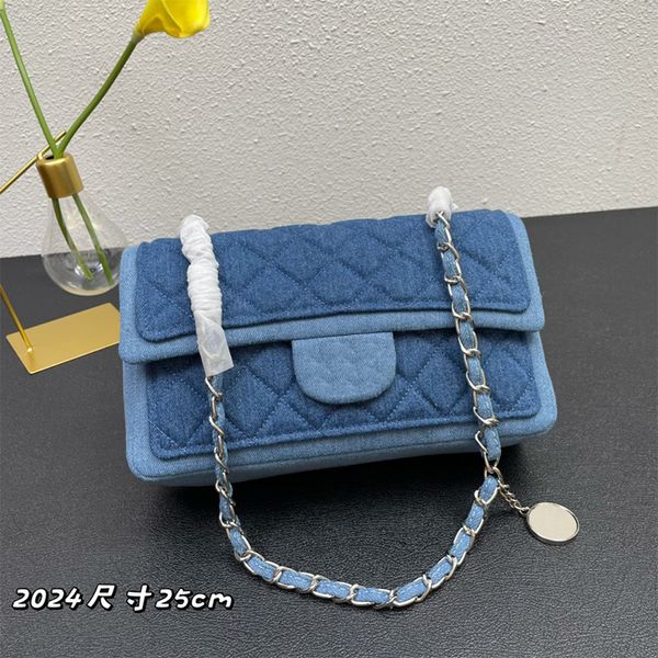 cowboy designer totes bags women chain shoulder bag leather metal logo fashion luxury bags purses designers woman handbag wholesale supply 2
cowboy designer totes bags women chain shoulder bag leather metal logo fashion luxury bags purses designers woman handbag wholesale supply 2
