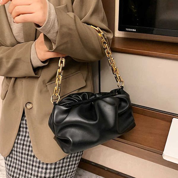 hand designerbag bottess bag women's venetas french 2022 new fashion net red one shoulder underarm cloud pleated chain have logo
hand designerbag bottess bag women's venetas french 2022 new fashion net red one shoulder underarm cloud pleated chain have logo