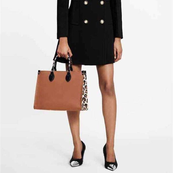 2022 latest handbag leopard print side stitching large-capacity shopping bag fashion high-designers luxurys shoulder bags
2022 latest handbag leopard print side stitching large-capacity shopping bag fashion high-designers luxurys shoulder bags
