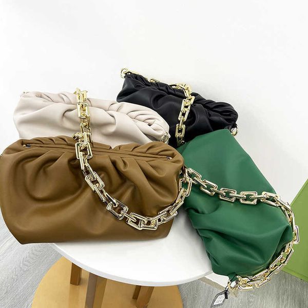 hand designerbag bottess bag women's venetas thi chain cloud leather armpit hand one shoulder women's cool trend have logo
hand designerbag bottess bag women's venetas thi chain cloud leather armpit hand one shoulder women's cool trend have logo