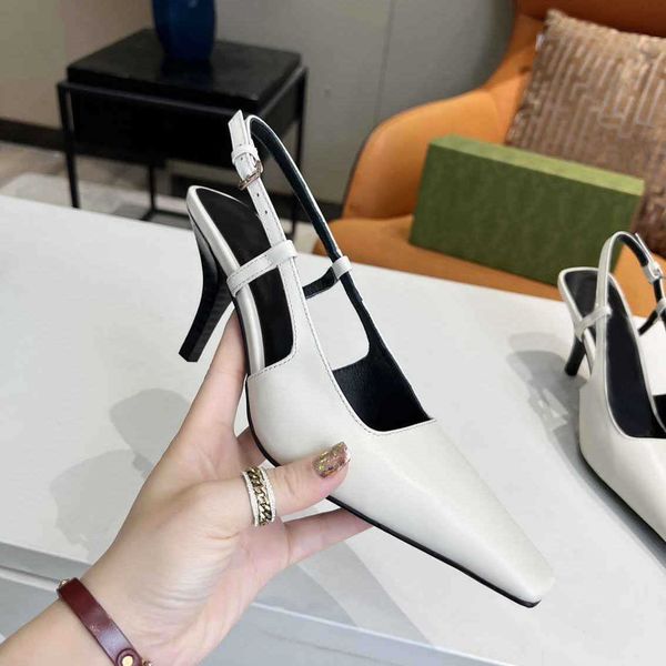 2022brand designer sandals mid heel women sandal slipper bloom web floral flash diamond print shoes rubber leather heel summer ankle strap, Black
2022brand designer sandals mid heel women sandal slipper bloom web floral flash diamond print shoes rubber leather heel summer ankle strap, Black