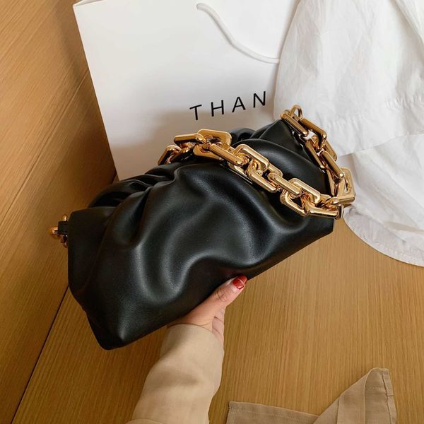 hand designerbag bottess bag women's venetas spring new women's one shoulder armpit fashion pleated cloud solid color soft face la
hand designerbag bottess bag women's venetas spring new women's one shoulder armpit fashion pleated cloud solid color soft face la