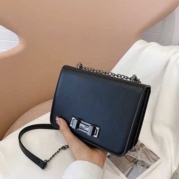purses simple pure color lock chain bag female versatile style sling shoulder messenger bag block small square
purses simple pure color lock chain bag female versatile style sling shoulder messenger bag block small square
