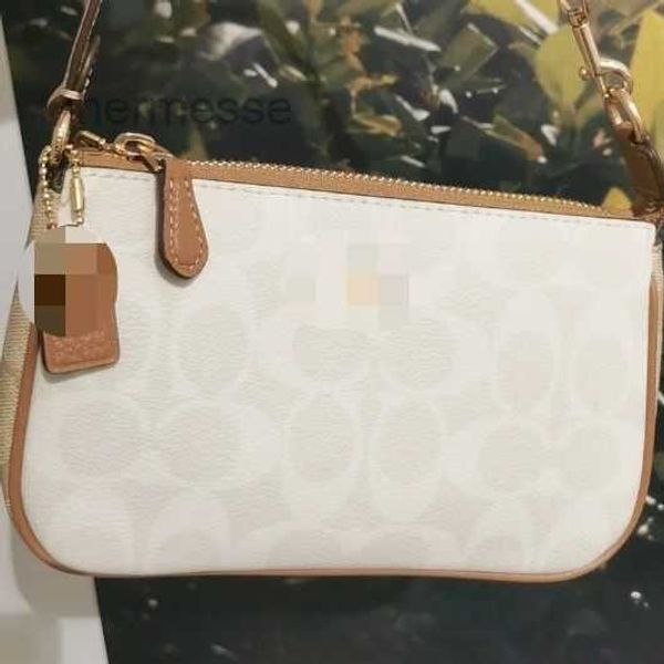 evening bags coaah designer new glacier white womens bag one shoulder crossbody portable mahjong bag fashion brand handbags
evening bags coaah designer new glacier white womens bag one shoulder crossbody portable mahjong bag fashion brand handbags