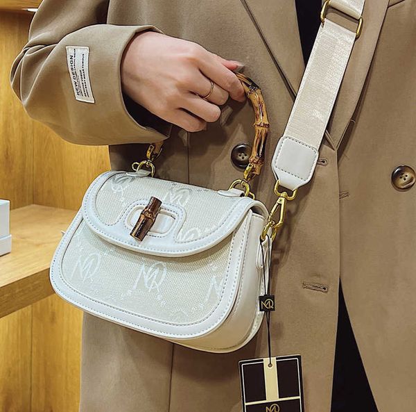 messenger bags design small bag women's 2022 new summer single shoulder bag texture portable
messenger bags design small bag women's 2022 new summer single shoulder bag texture portable