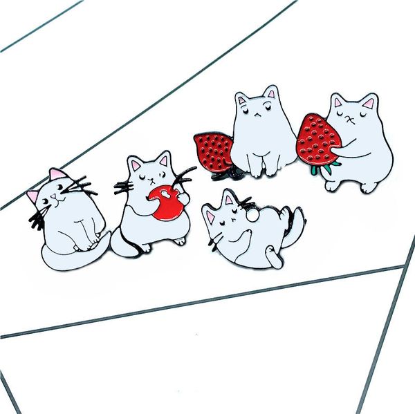 cute white cat eat strawberry brooches pin for women kids fahsion jewelry shirt coat dress denim bag decor metal enamel pin, Gray
cute white cat eat strawberry brooches pin for women kids fahsion jewelry shirt coat dress denim bag decor metal enamel pin, Gray